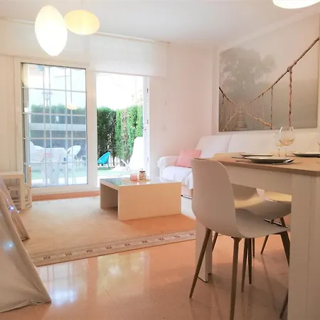 Baby-friendly Terrace 아파트 엘 캄펠로