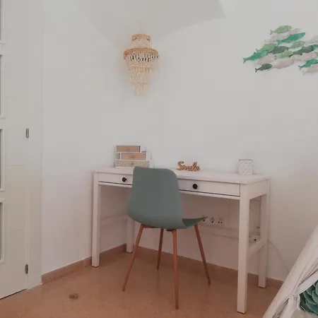 Baby-friendly Terrace 아파트 엘 캄펠로